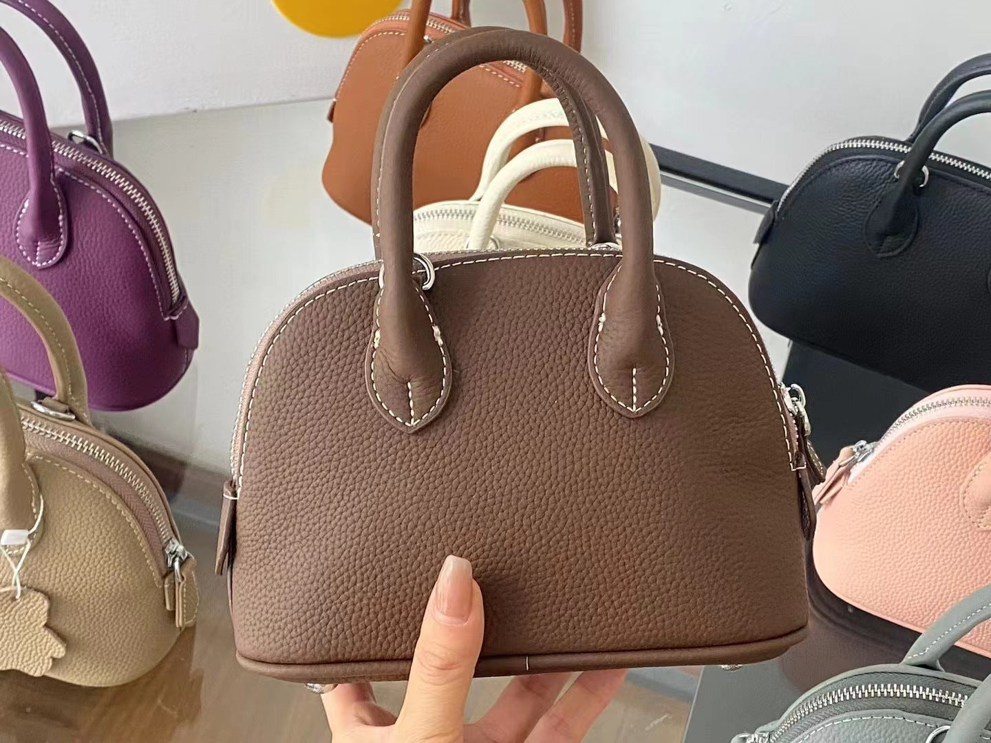 Layer Cowhide Shell Simple Fashion Bowling Mini Handbags