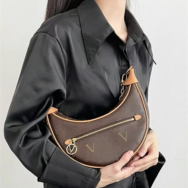 Selenodont Printed Chain Retro Three-dimensional Generation Handbags