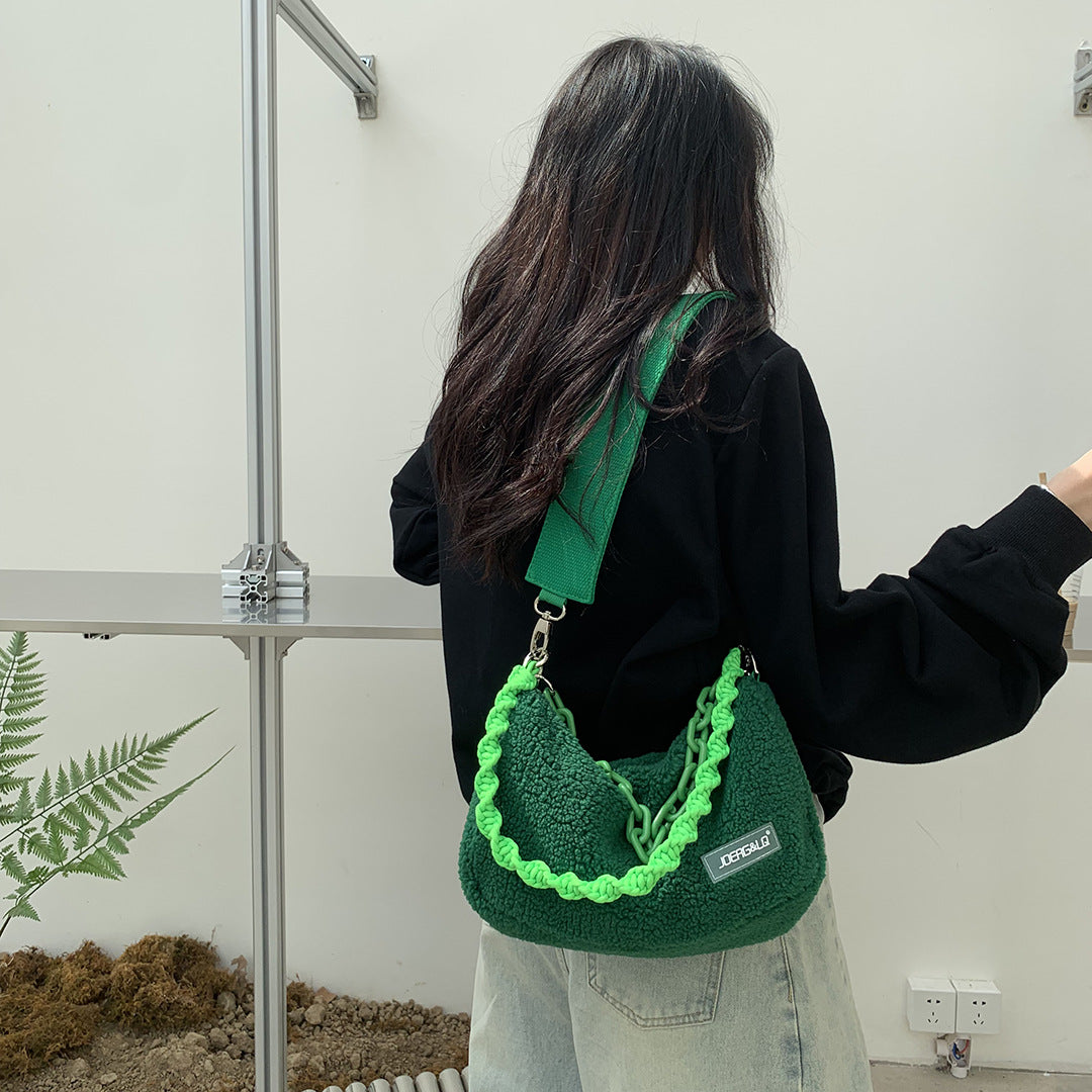 Women's Ge Plush Acrylic Chain Wide Strap Shoulder Bags