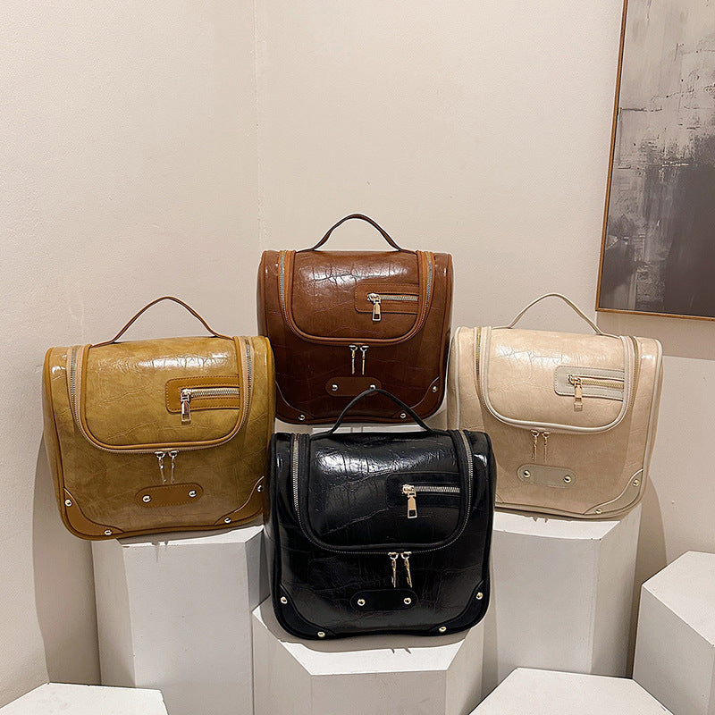 Rivet Large Capacity Pillow Outing Simple Women's Handbag