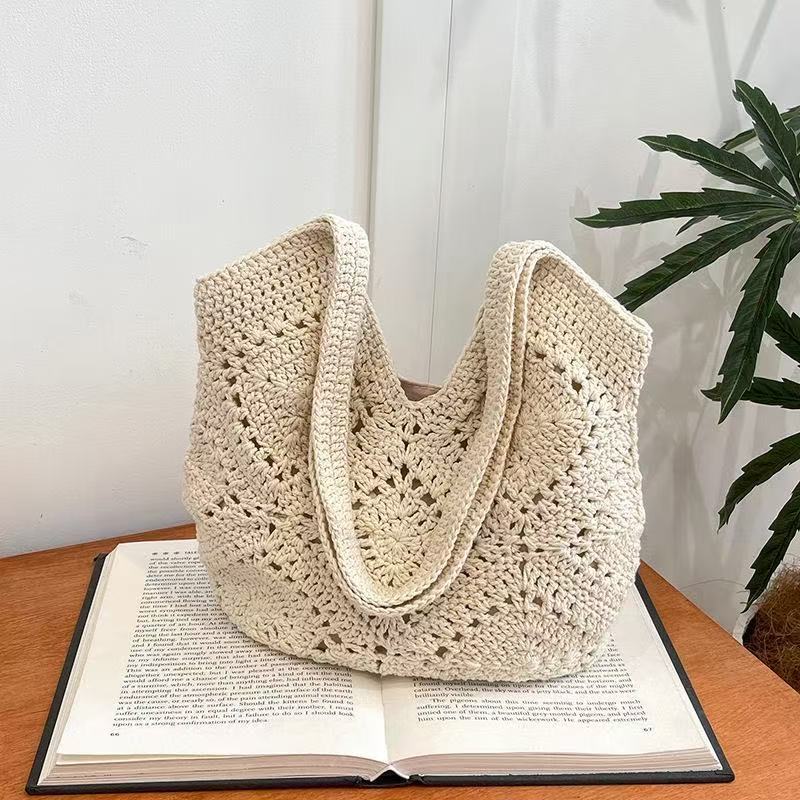 Women's High-grade Hand-woven Leisure Underarm Seaside Vacation Bags