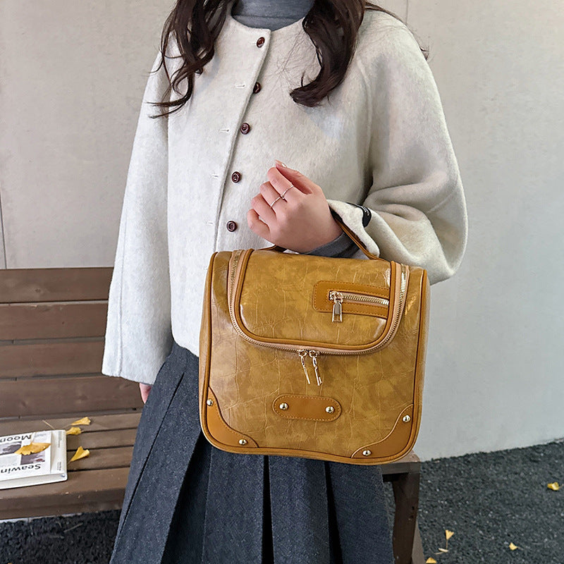 Rivet Large Capacity Pillow Outing Simple Women's Handbag
