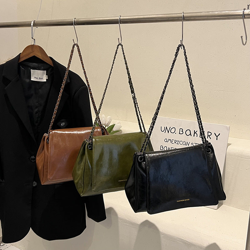 Women's Large Capacity Fashion Retro Autumn Chain Women's Shoulder Bag