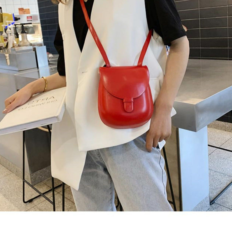 Korean Style Vintage Saddle High-grade Fashion Simple Versatile Large Capacity Women's Messenger Bag