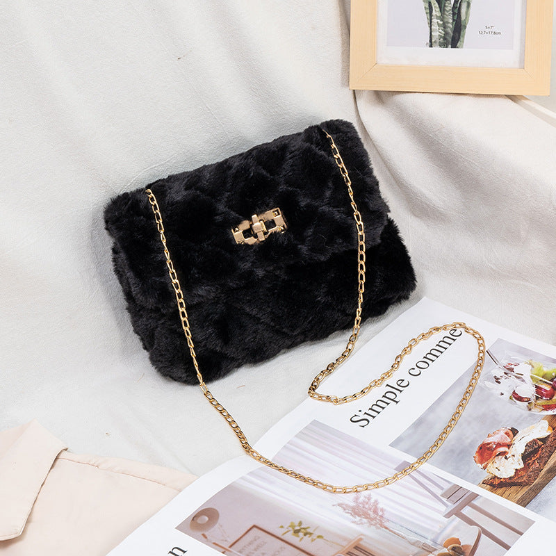 Elegant Glamorous Women's Plush Chain Embroidered Shoulder Bags