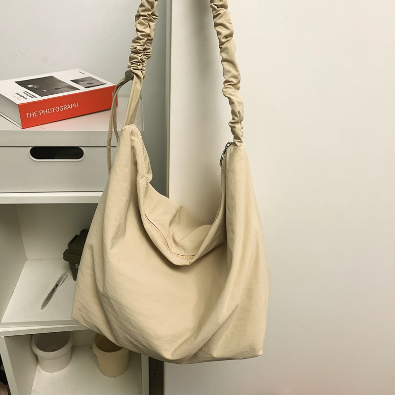 Women's Idle Style Large Capacity Commuter Artistic Commute Leisure Women's Shoulder Bag