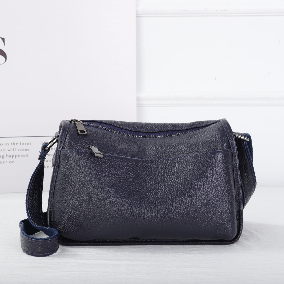 Women's First Layer Leather Large Capacity Beauty Fashion Simple Practical Soft Bags