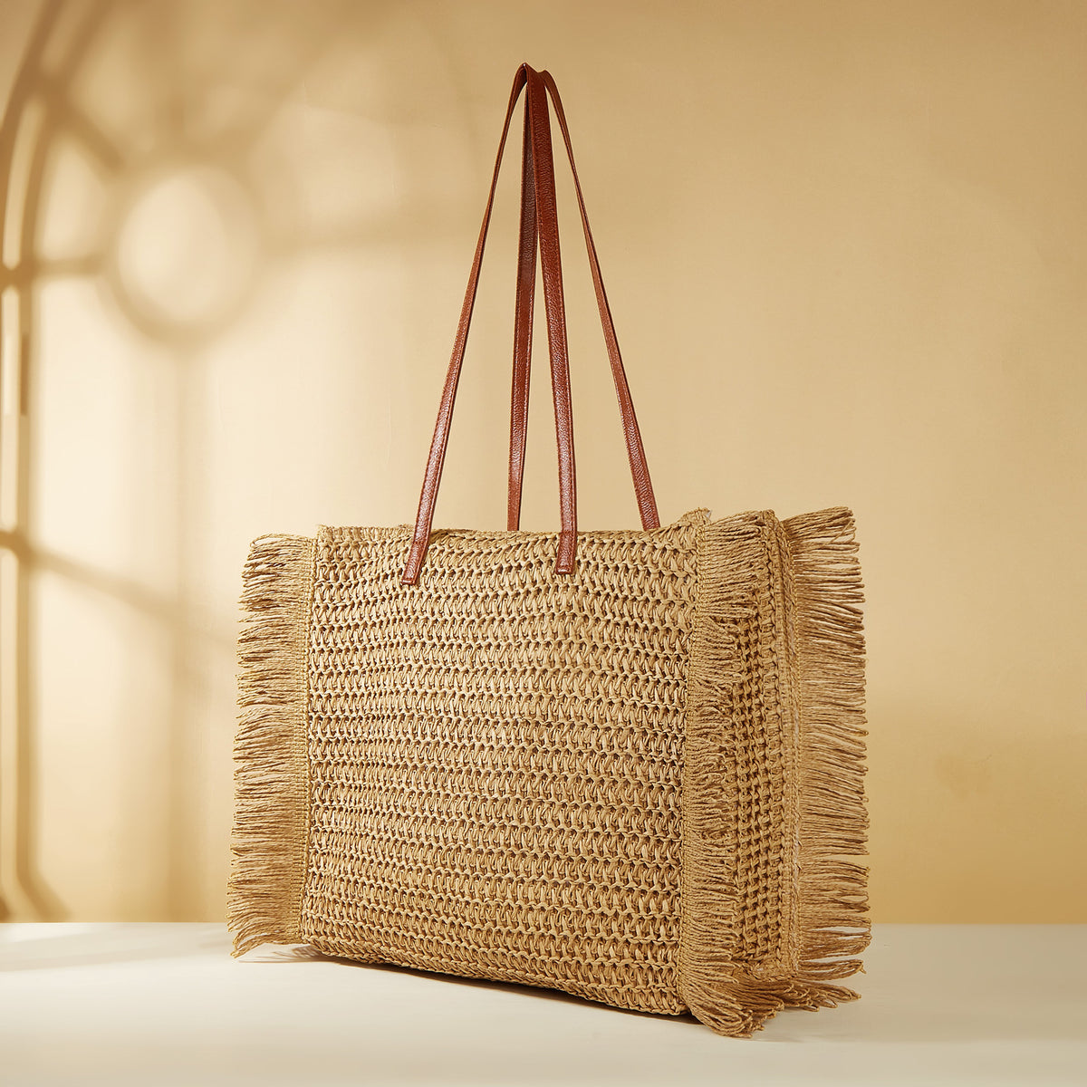Women's Tassel Straw Woven Large Capacity Totes Vacation Style Portable Women's Shoulder Bag