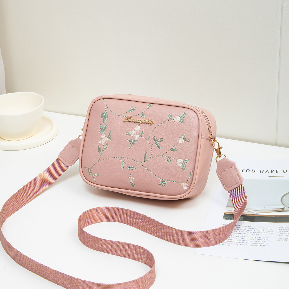 Women's Fashion Embroidered Cross Body Simple Mobile Bags