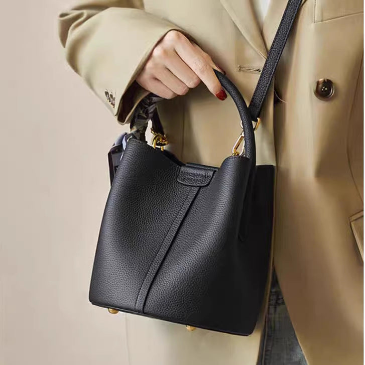 Women's Bridal Wedding Red Large Capacity Commuter Women's Handbag