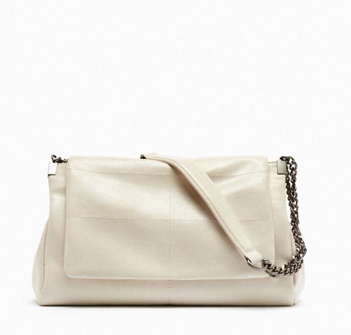 Women's Commuter Chain Black Rock Wind Flip Shoulder Bags