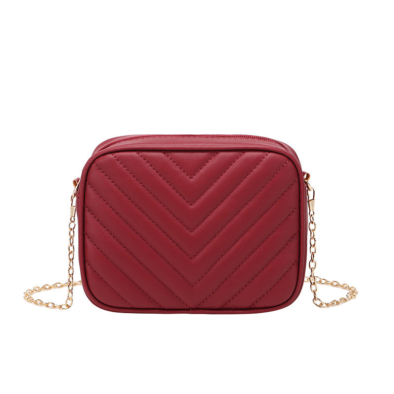 Versatile Korean Style Fashion Leisure Chain V Tattoo Embroidery Women's Shoulder Bag