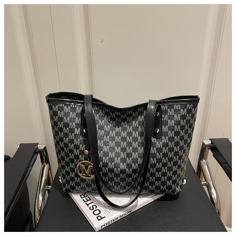 Women's Large Capacity Letter Simplicity Printed Winter Women's Shoulder Bag