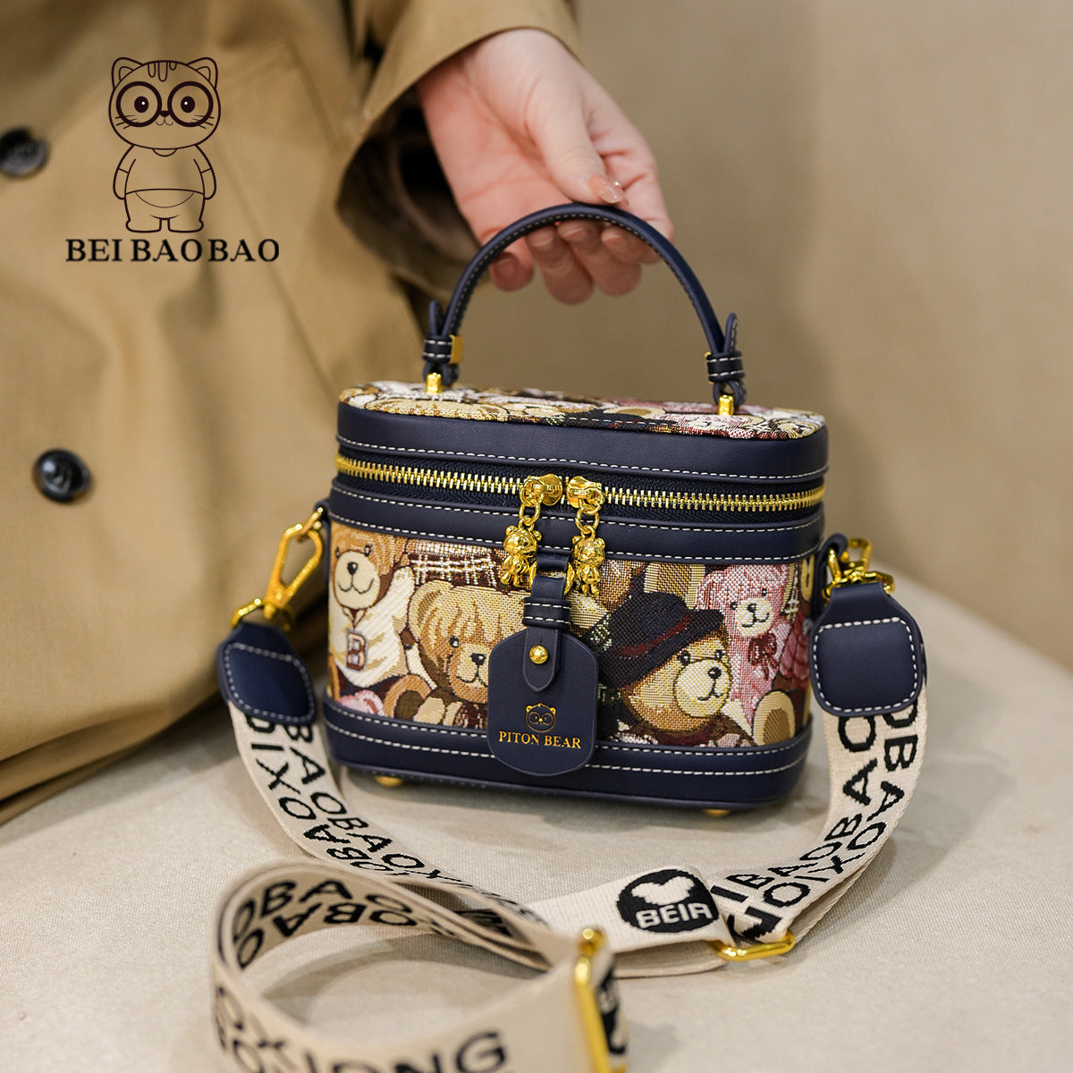 Women's Source Cute Bear Portable Box Bags