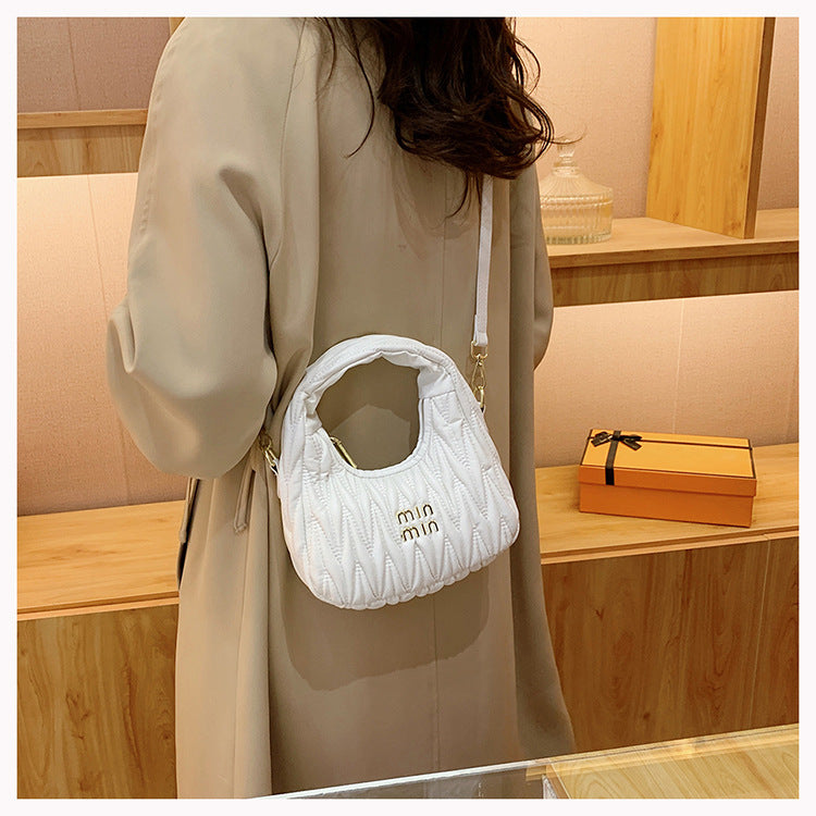 Women's Advanced Texture Pleated Selenodont Portable Baguette Shoulder Bags