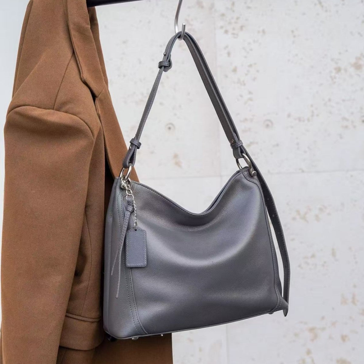 Women's First Layer Natural Fall Cowhide Leather Fashion Portable Practical Soft Women's Shoulder Bag