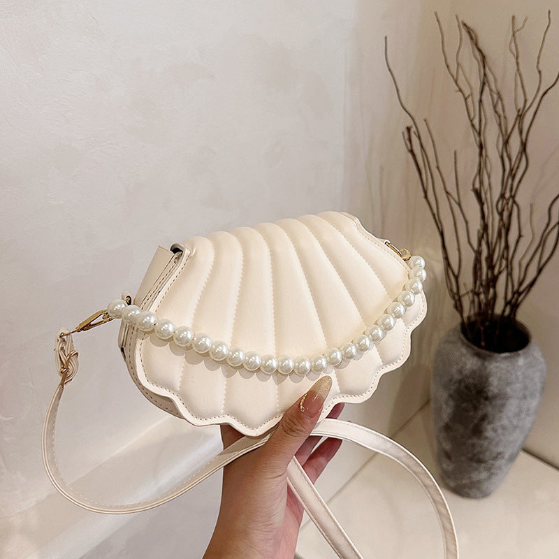 Women's Spring Korean Style Western Niche Pearl Shell Street Shoulder Bags