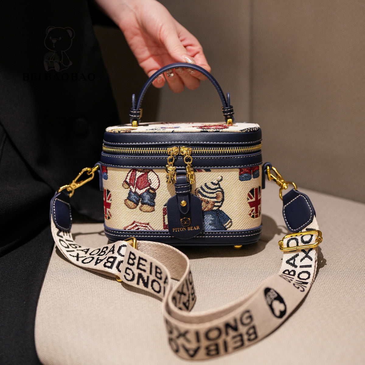 Source Cartoon Bear Box Minimalist Design Crossbody Bags