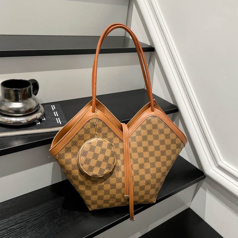 Texture Large Capacity Retro Affordable Luxury Fashion Women's Shoulder Bag