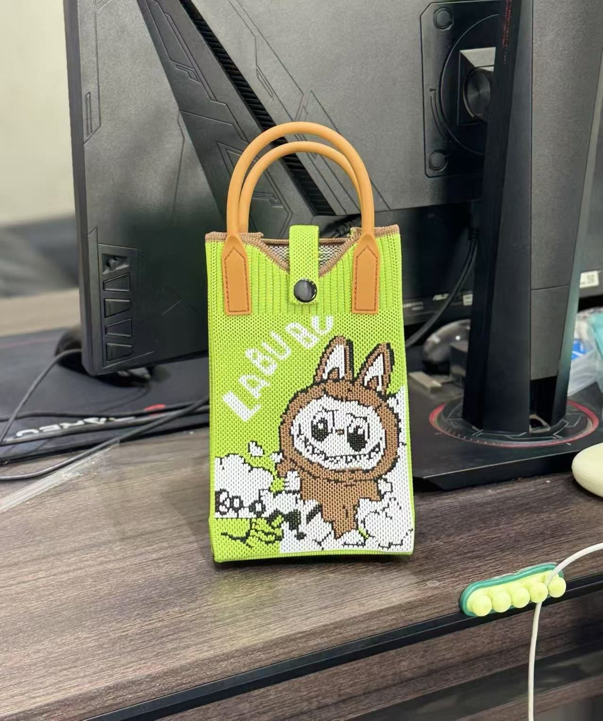 Mobile Versatile Personality Cartoon Cute Lady Hand Bags