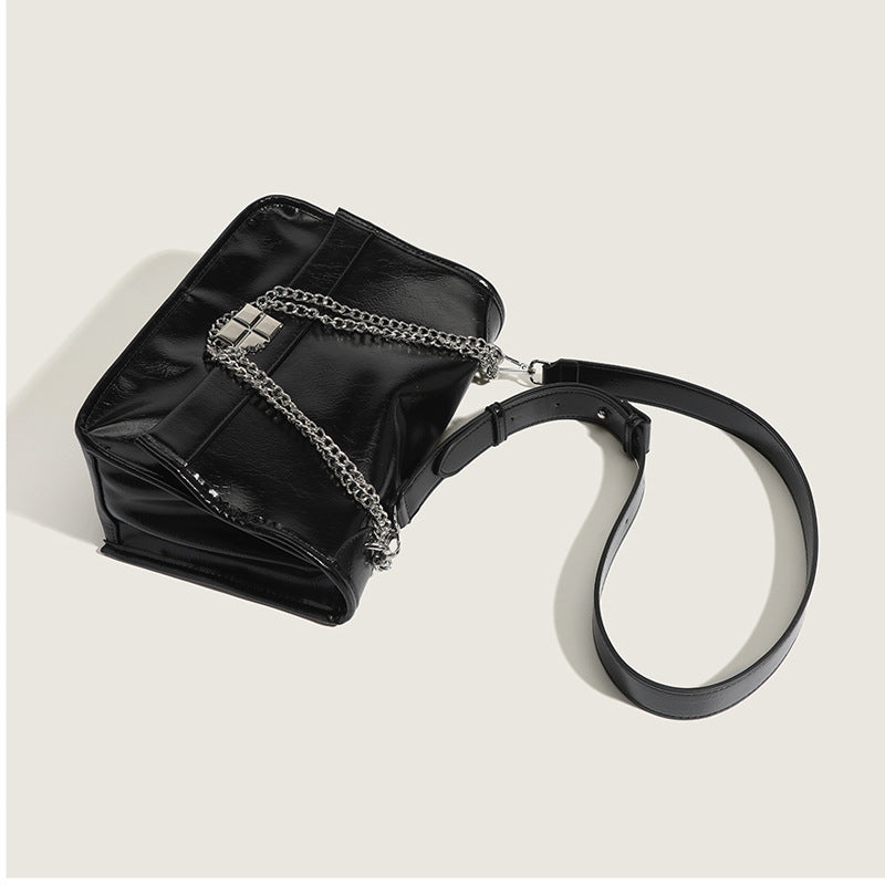 Oil Wax Leather Chain Pure Black Underarm Crossbody Bags