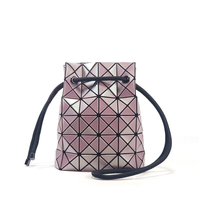Women's Drawstring Summer Triangle Geometric Design Live Shoulder Bags