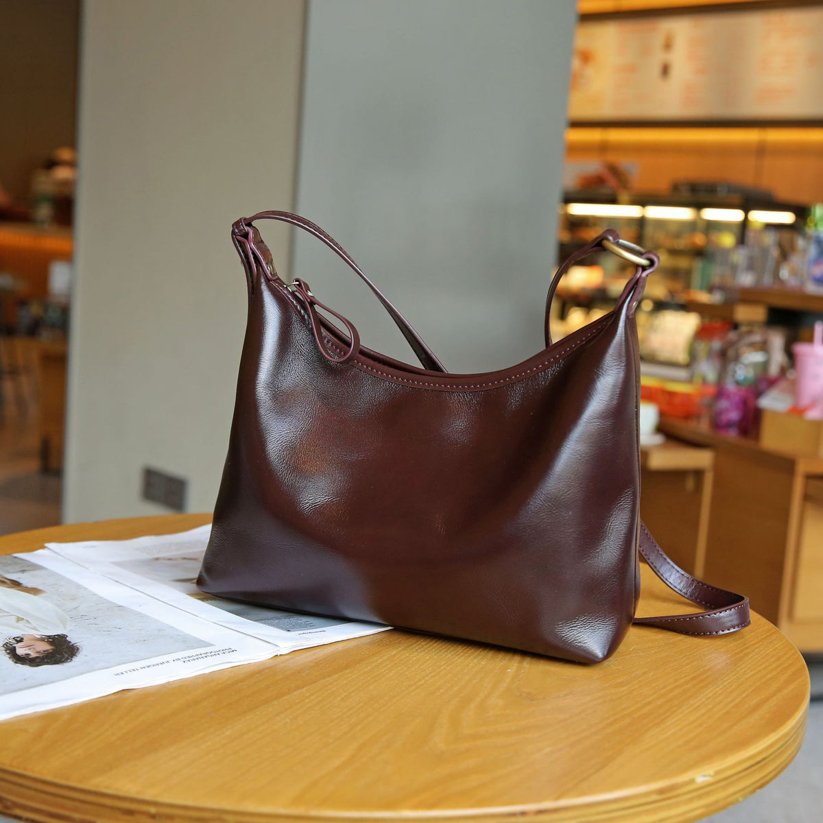 Women's Vegetable Tanned Leather Cowhide Minority Simple Zipper Women's Messenger Bag