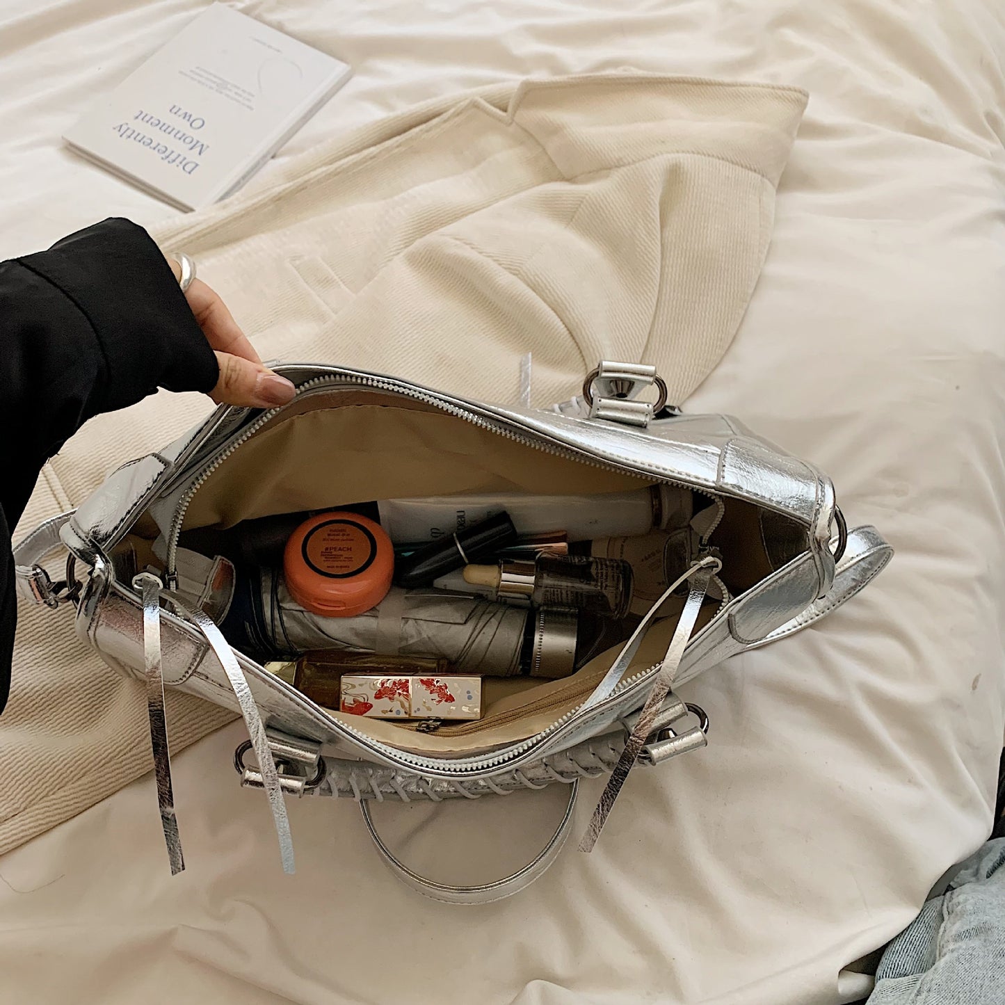 Women's Niche Rivet Motorcycle Hot High-grade Large Bags