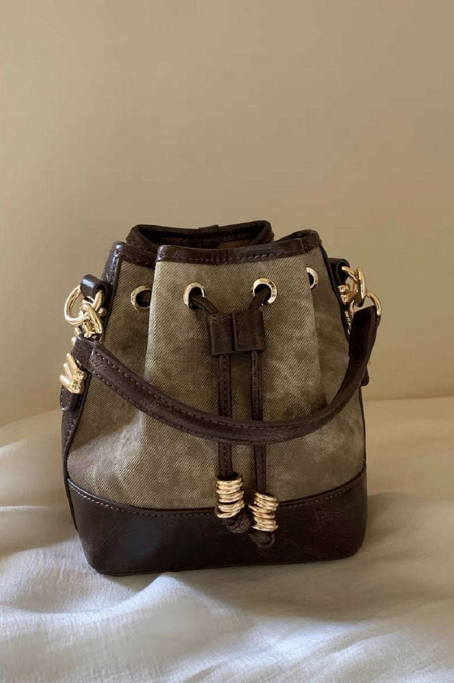 Women's Cool Oil Painting Renaissance Drawstring Bags