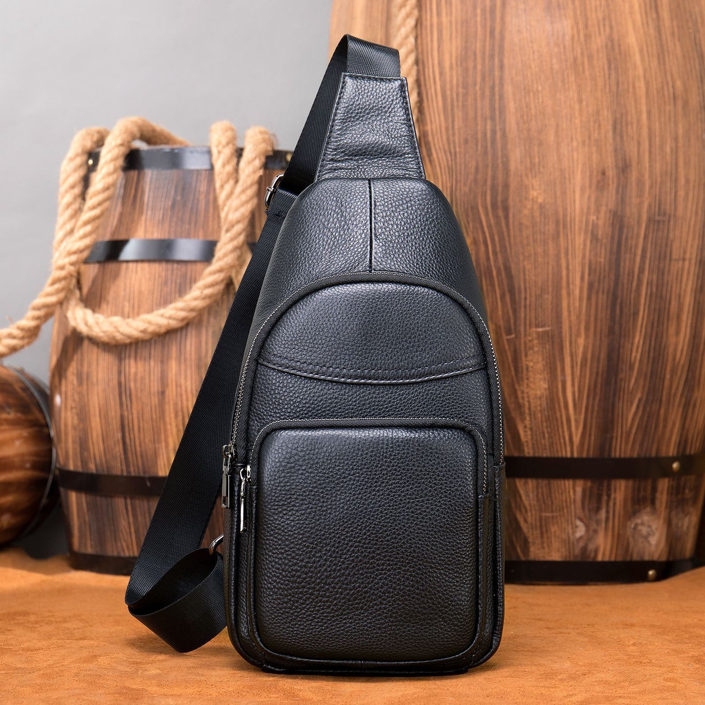 Men's Leather First Layer Trendy Large Capacity Men's Chest Bags