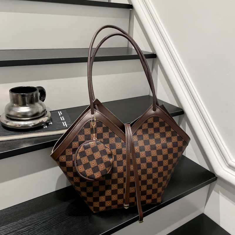 Texture Large Capacity Retro Affordable Luxury Fashion Women's Shoulder Bag