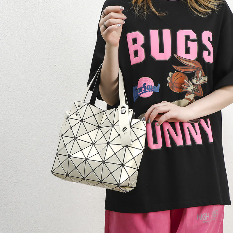 Women's Diamond Box Geometric Portable Trendy Triangle Shoulder Bags
