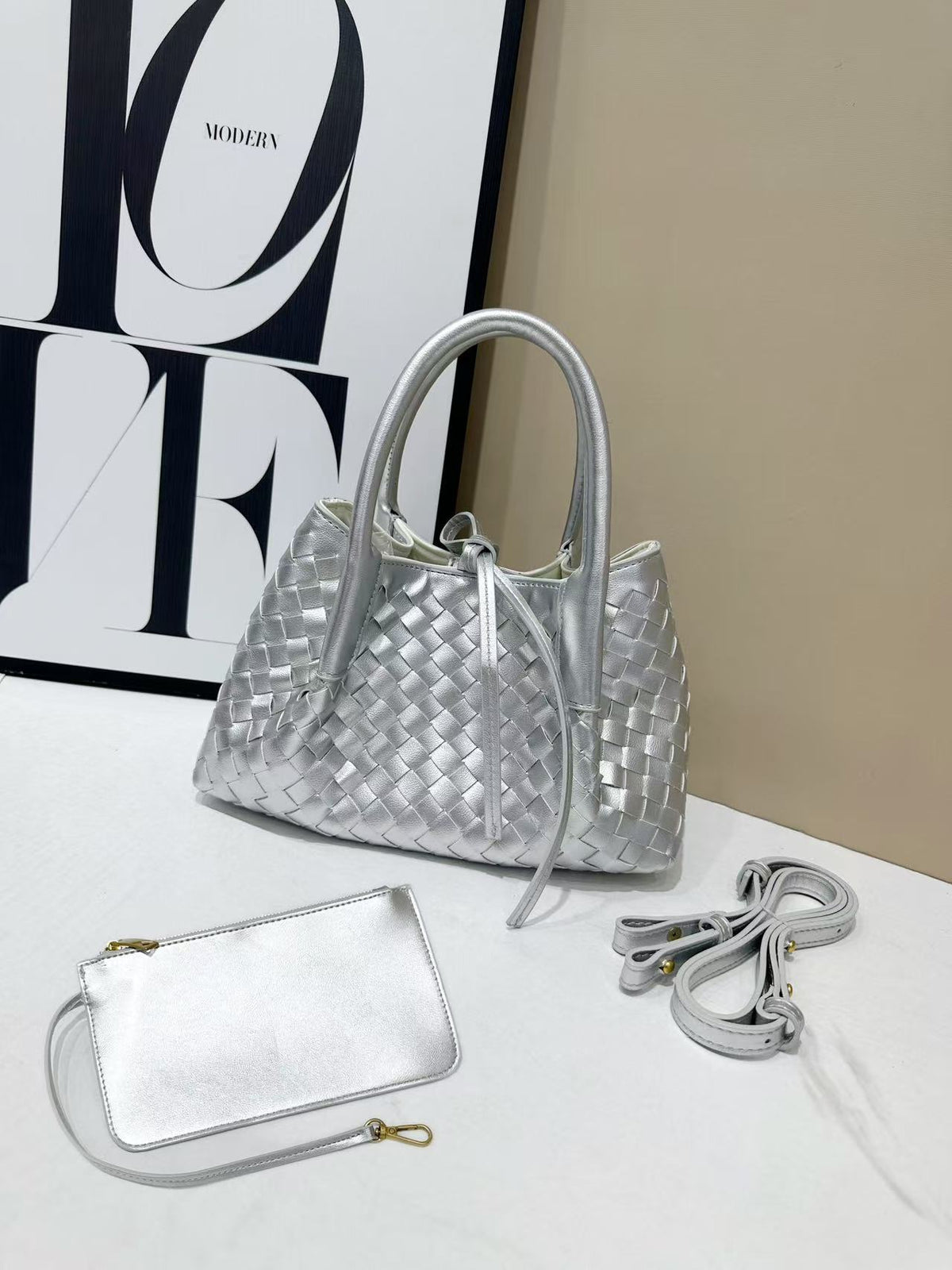 Popular Innovative Pretty Cowhide Hand-woven High-grade Women's Handbag