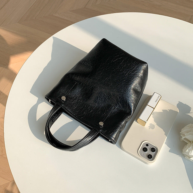 Women's Large Capacity Summer Retro Soft Leather Solid Crossbody Bags