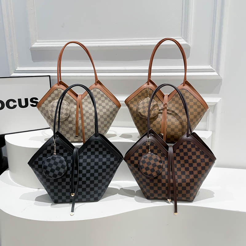 Texture Large Capacity Retro Affordable Luxury Fashion Women's Shoulder Bag