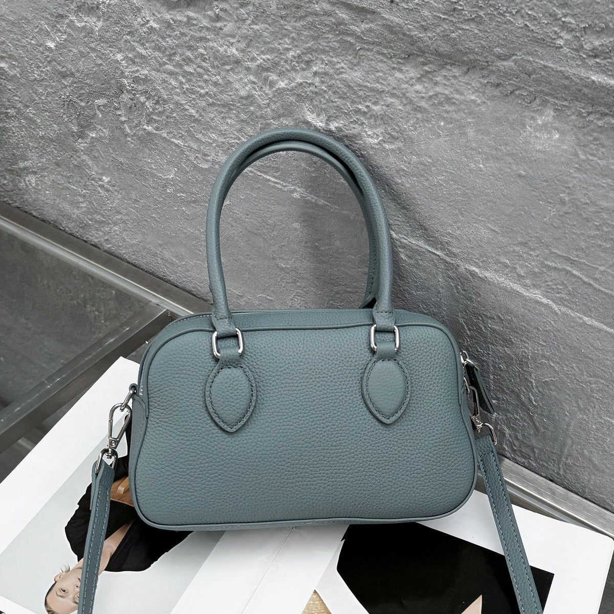 First Layer Cowhide Commute Trendy Portable Cell Genuine Ladies Bags