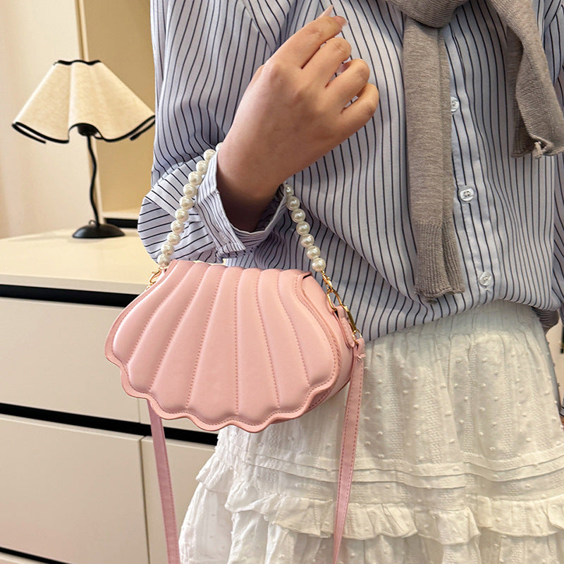 Women's Spring Korean Style Western Niche Pearl Shell Street Shoulder Bags