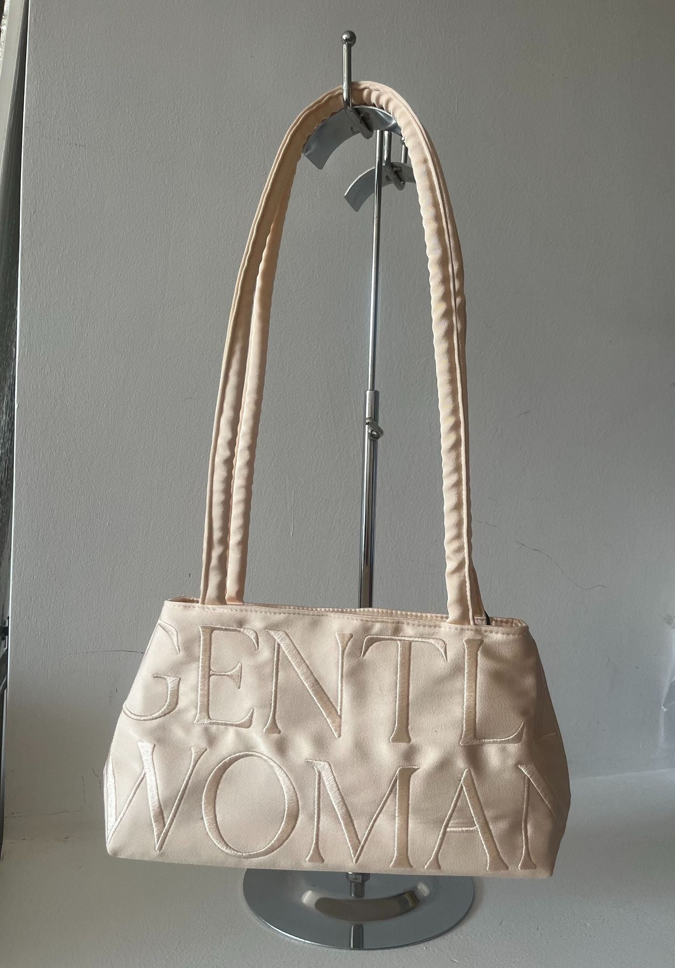 Thailand Trendy Lady Design Satin Letter Embroidery Shoulder Bags