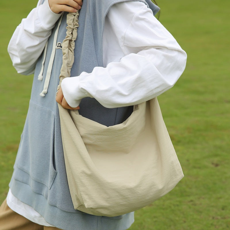 Women's Idle Style Large Capacity Commuter Artistic Commute Leisure Women's Shoulder Bag