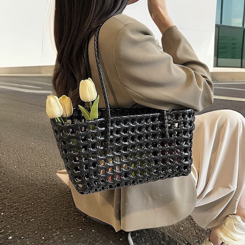 Niche Red Plastic Woven Hollow Out Commuter Hand Gift Underarm Women's Handbag