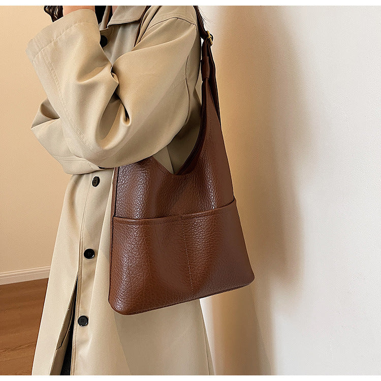 Women's Solid Color Retro Spring Simple High Sense Fashion Shoulder Bags
