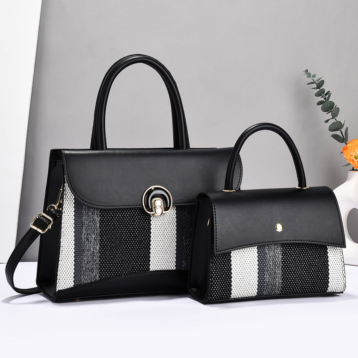 Women's Graceful Korean Style Fashionable Exquisite Big Handbags
