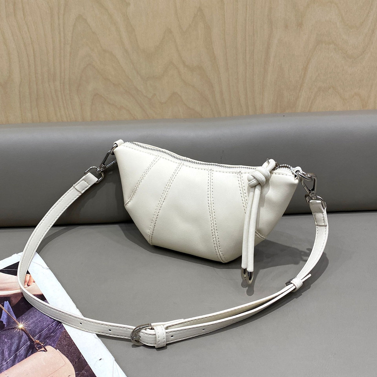 Women's First Layer Cowhide Horn Versatile Change Shell Fashion Classical Soft Handbags