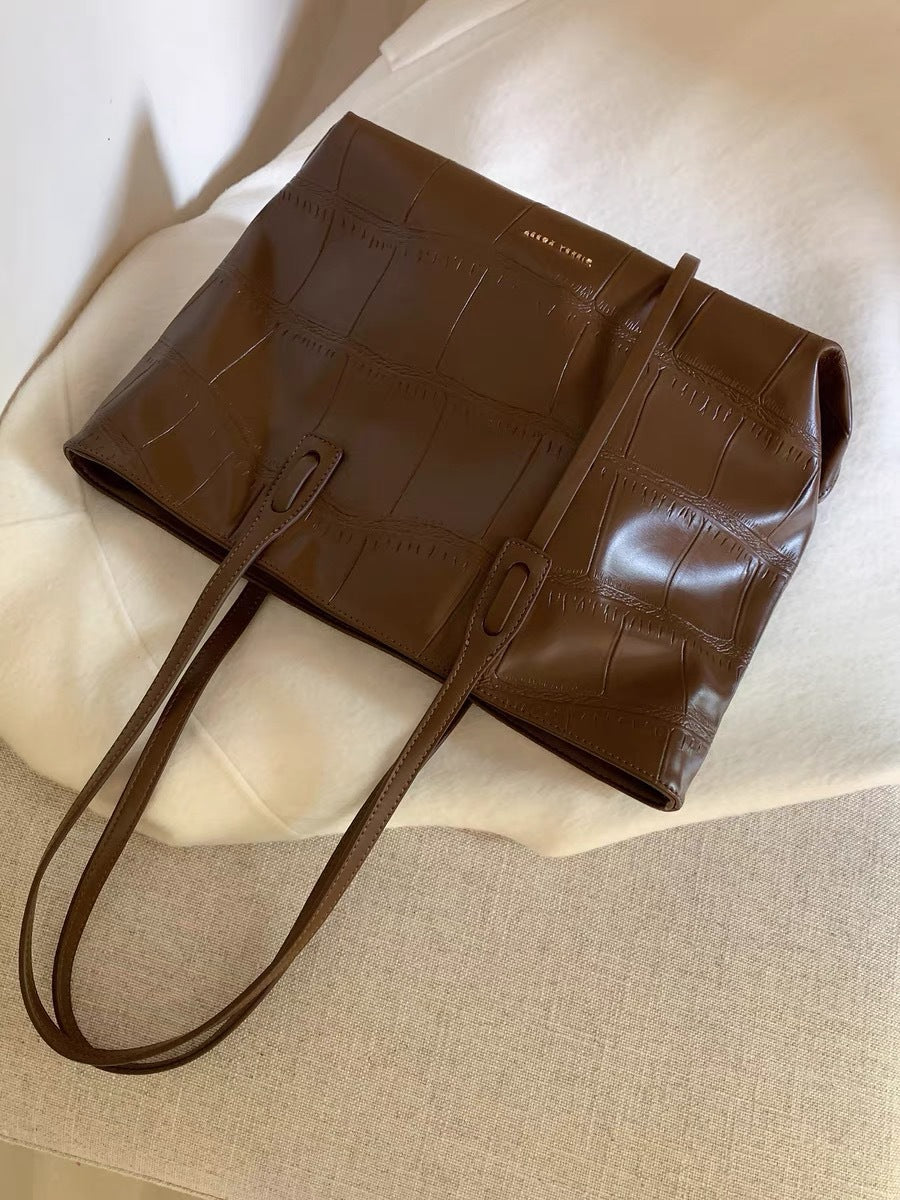 Autumn Sixth Generation Large Capacity Female Shoulder Bags