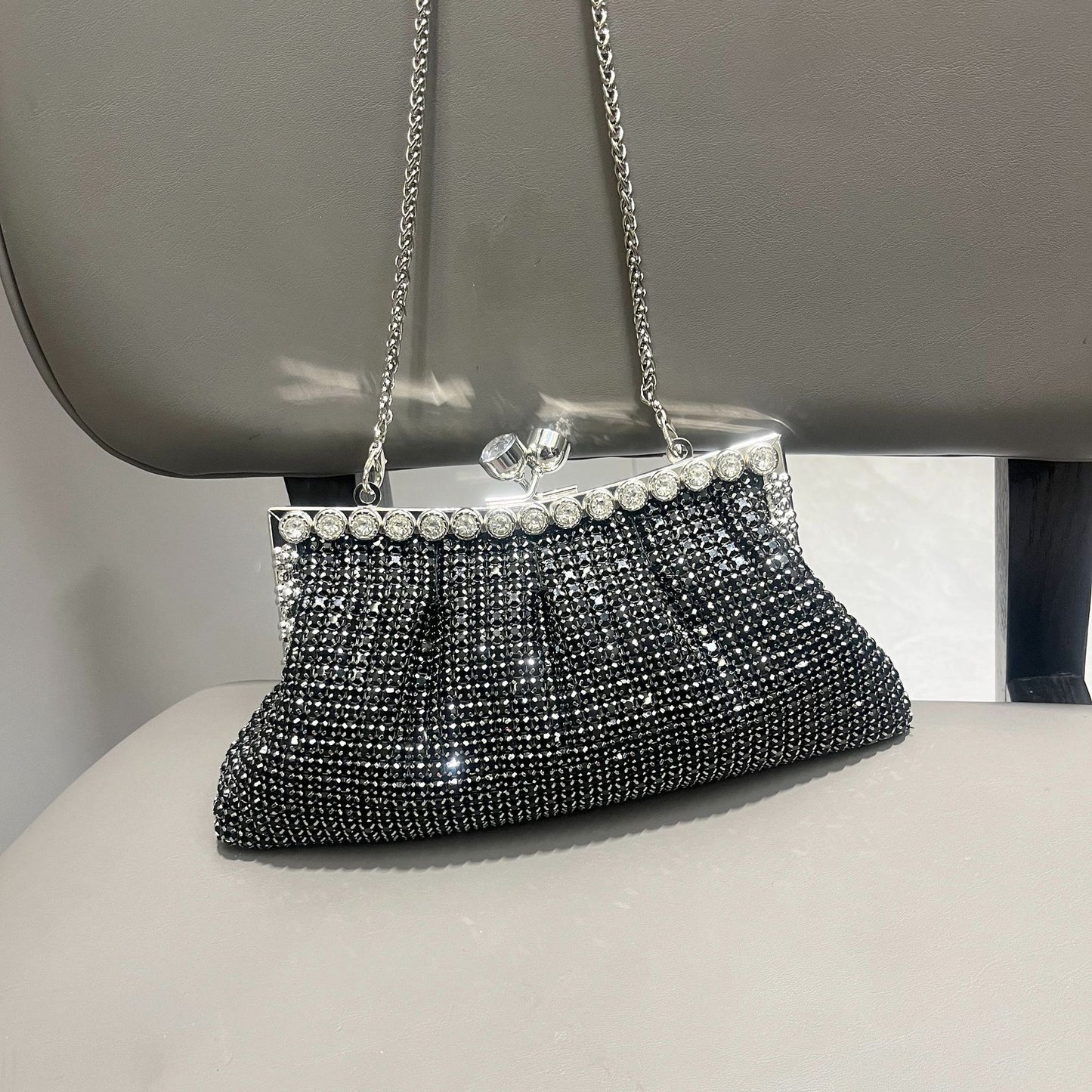 Women's Shiny Rhinestone Handmade Clutch Chain Clip Evening Bags