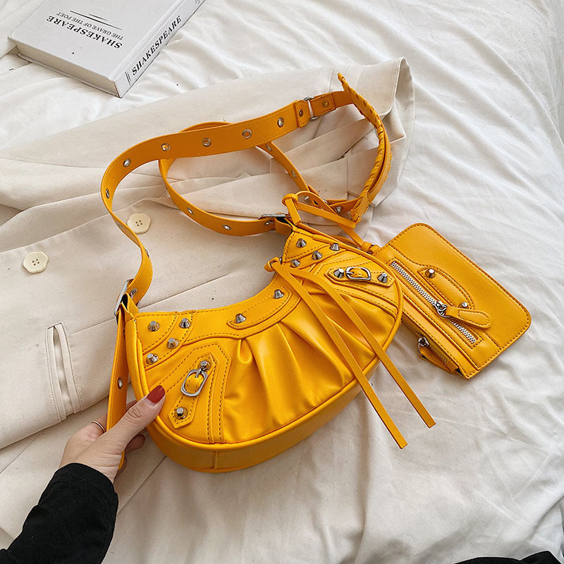 Women's Niche Retro Commuter High-grade Punk Crossbody Bags
