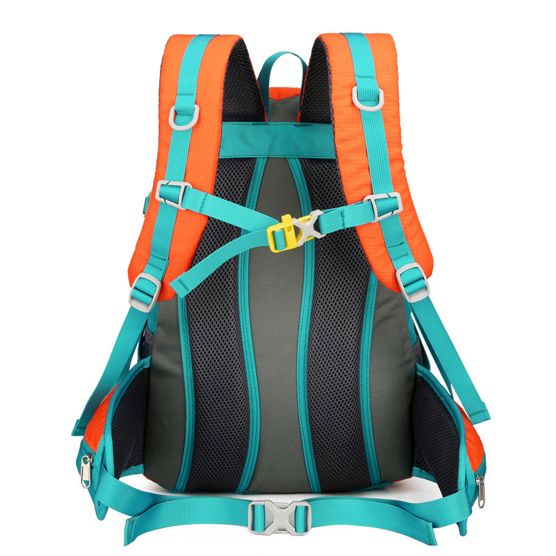Hiking Versatile Large Capacity Waterproof Close-fitting Mountaineering Backpacks