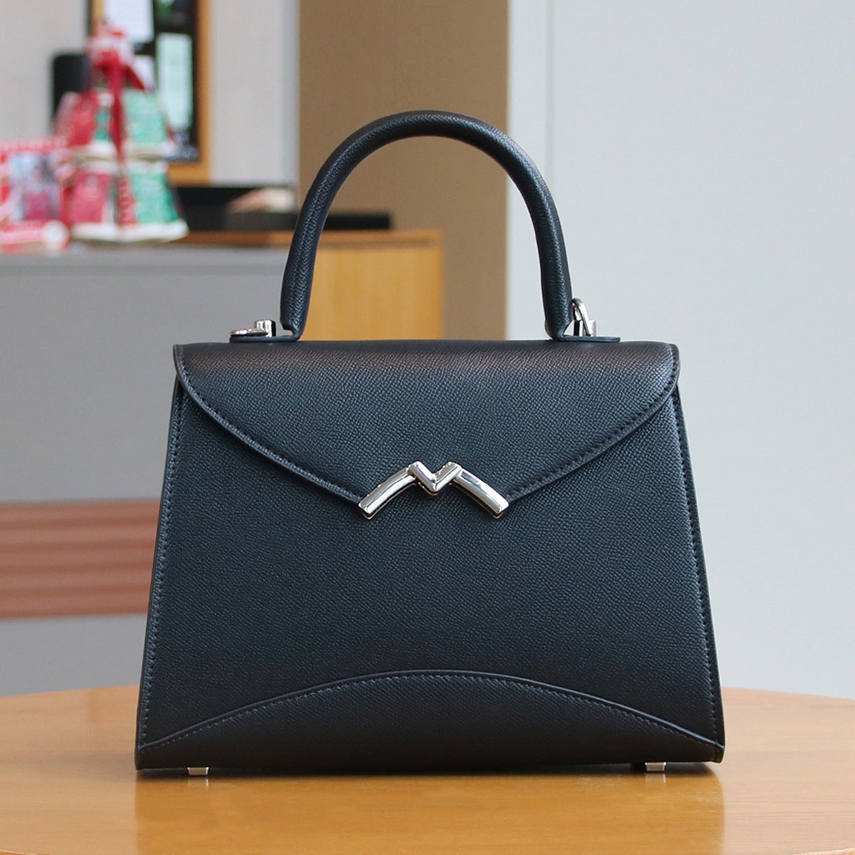 Women's Advanced Texture Western Style Kelly Retro Shoulder Bags