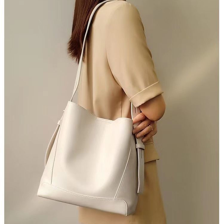 Women's Big Niche Artificial Leather Large Capacity Shoulder Bags