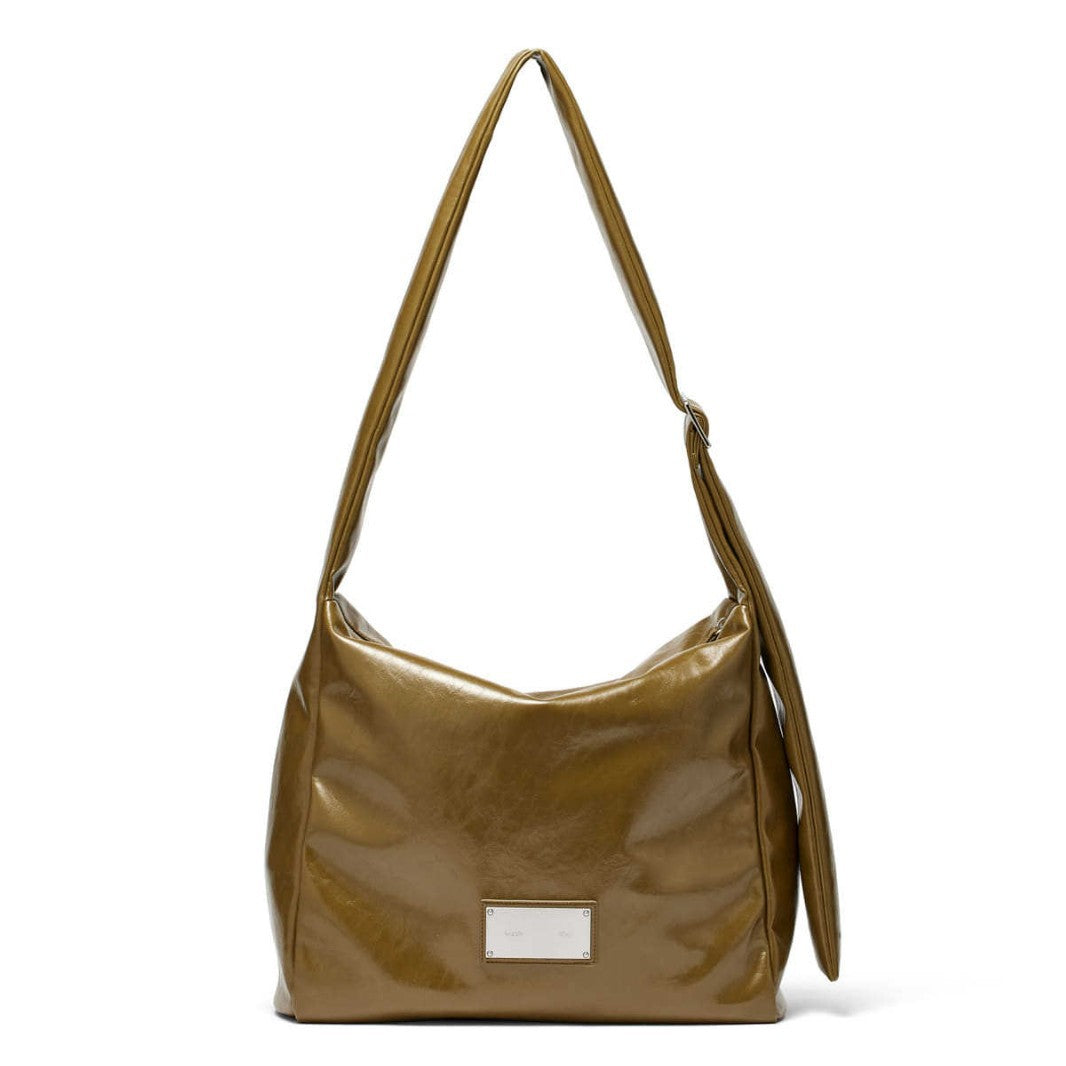 Women's Large Capacity Underarm Metal Plate Oily Shoulder Bags